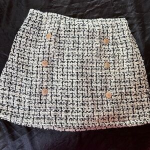 Chic Black and White Tweed Skirt